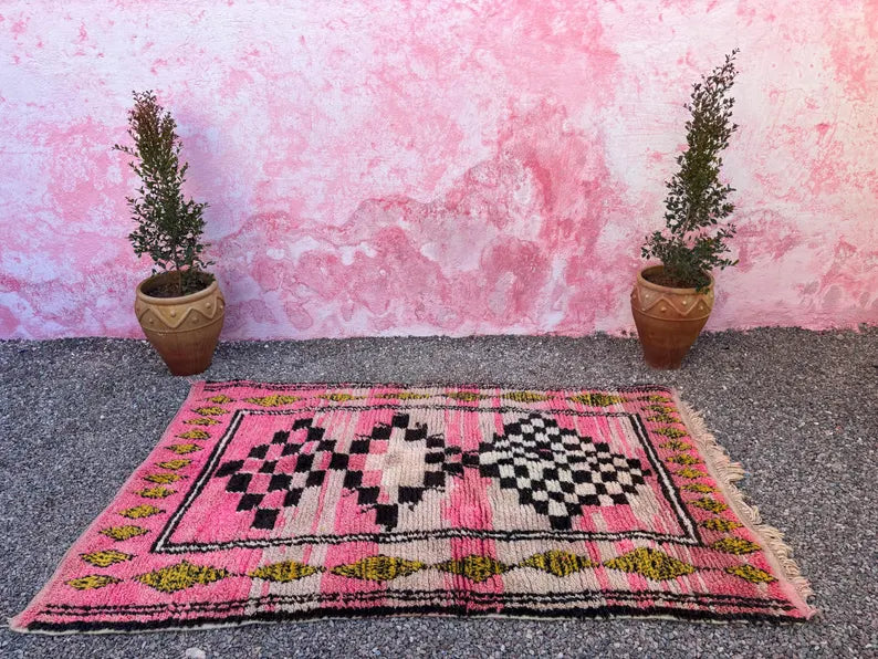 Marokkolainen käsinsolmittu Amazigh-matto – Beni Ourain -tyyli, Atlas-vuoriston villaa